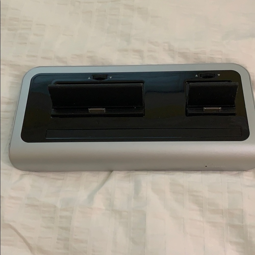 iPad and iPod charger